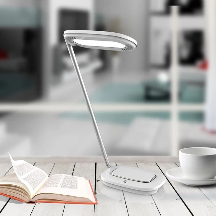 Bozza tal-mejda li tintrewa LED bi Output USB